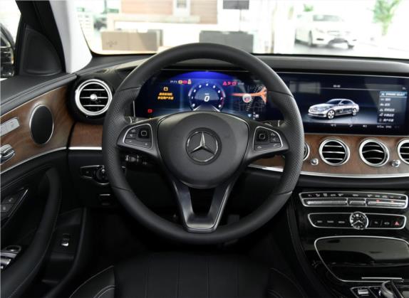 奔驰E级 2016款 E 300 L 时尚型 中控类   驾驶位