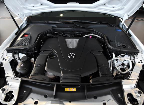奔驰E级 2017款 E 320 L 4MATIC 其他细节类   发动机舱