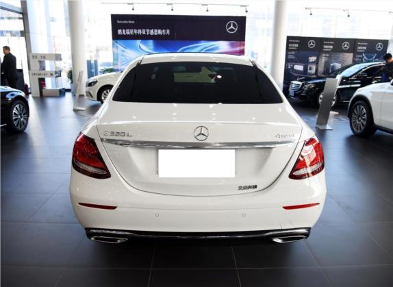 奔驰E级 2017款 E 320 L 4MATIC 外观   正后