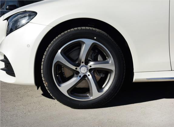 奔驰E级 2017款 E 200 L 运动型 4MATIC 其他细节类   前轮