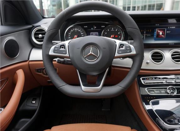 奔驰E级 2017款 E 200 运动型 4MATIC 中控类   驾驶位