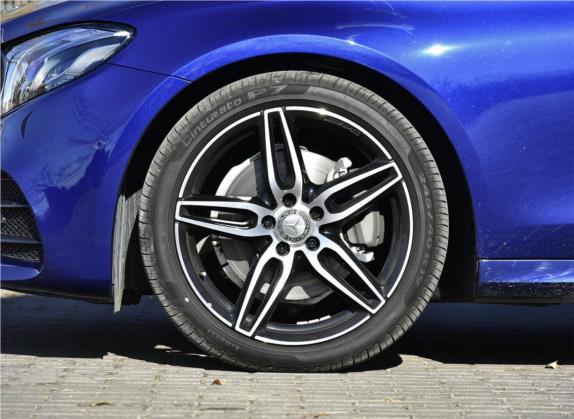 奔驰E级 2017款 E 200 运动型 4MATIC 其他细节类   前轮