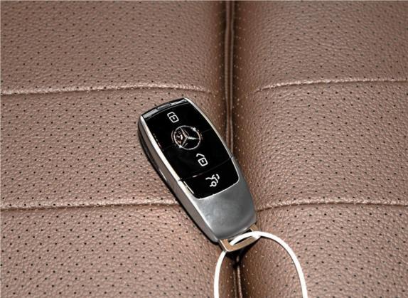 奔驰E级 2018款 E 200 L 4MATIC 其他细节类   钥匙