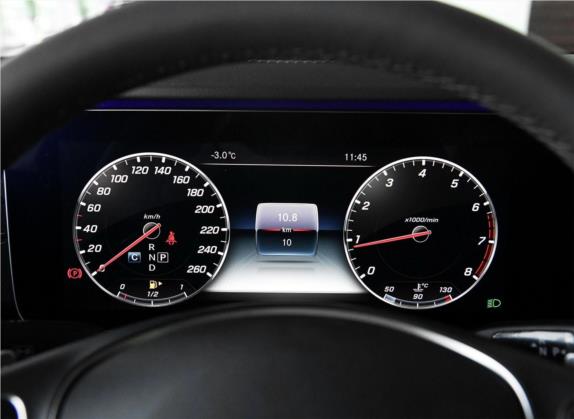 奔驰E级 2018款 E 200 L 4MATIC 中控类   仪表盘