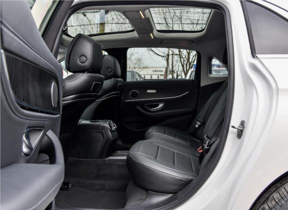 奔驰E级 2018款 E 200 L 运动型 4MATIC 车厢座椅   后排空间