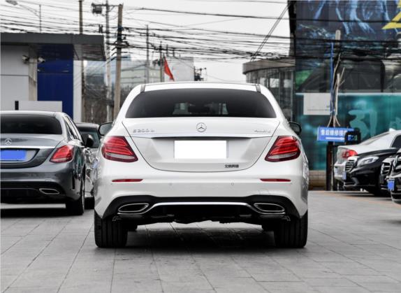 奔驰E级 2018款 E 200 L 运动型 4MATIC 外观   正后