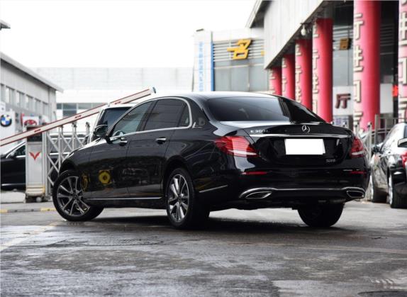 奔驰E级 2018款 E 300 L 时尚型 外观   斜后