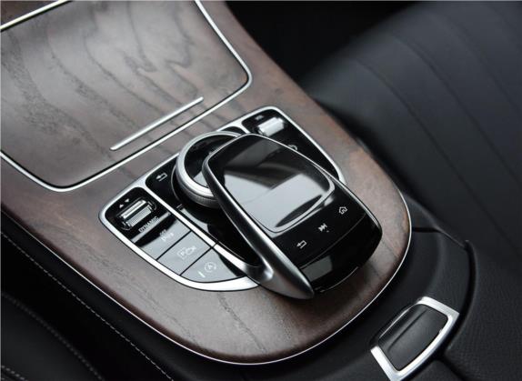 奔驰E级 2018款 E 300 L 时尚型 中控类   挡把