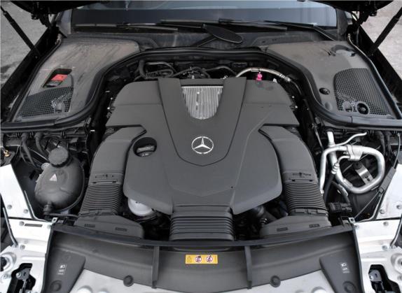 奔驰E级 2018款 E 320 L 4MATIC 其他细节类   发动机舱