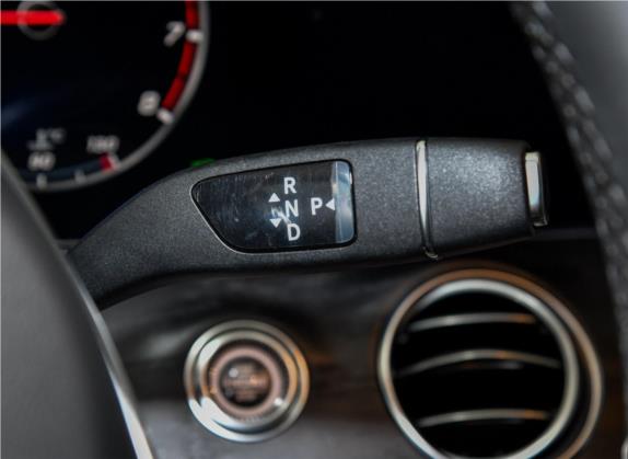 奔驰E级 2018款 E 320 L 运动型 4MATIC 中控类   挡把