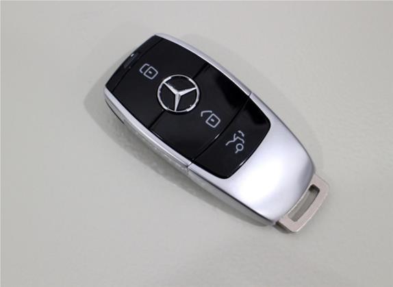 奔驰E级 2018款 E 200 运动型 4MATIC 其他细节类   钥匙