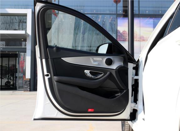 奔驰E级 2018款 E 200 运动型 4MATIC 车厢座椅   前门板