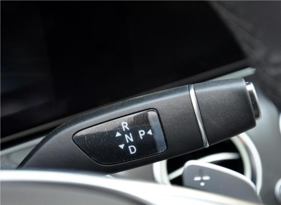 奔驰E级 2018款 改款 E 200 L 运动型 4MATIC 中控类   挡把