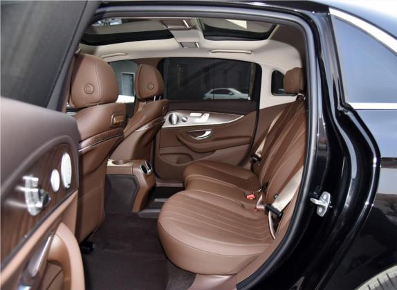 奔驰E级 2018款 改款 E 320 L 4MATIC 车厢座椅   后排空间