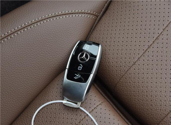 奔驰E级 2019款 E 200 L 其他细节类   钥匙