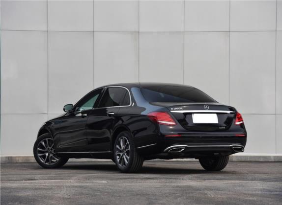 奔驰E级 2019款 E 200 L 外观   斜后