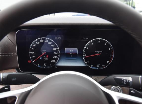 奔驰E级 2019款 E 200 L 中控类   仪表盘