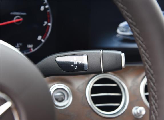 奔驰E级 2019款 E 200 L 中控类   挡把