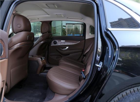 奔驰E级 2019款 E 200 L 4MATIC 车厢座椅   后排空间