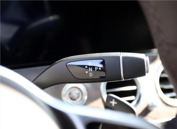 奔驰E级 2019款 E 200 L 4MATIC 中控类   挡把