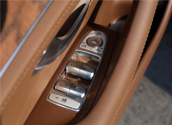 奔驰E级 2019款 E 200 L 4MATIC 车厢座椅   门窗控制