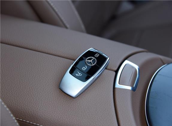 奔驰E级 2019款 E 200 L 运动型 4MATIC 其他细节类   钥匙