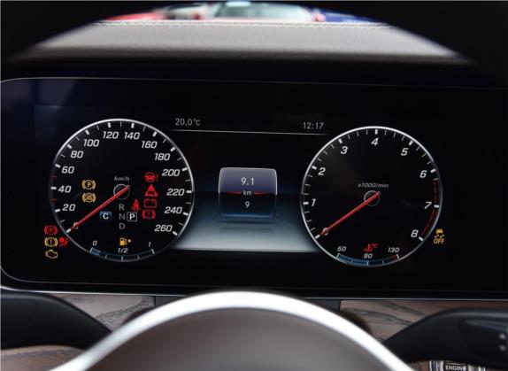 奔驰E级 2019款 E 300 L 时尚型 中控类   仪表盘