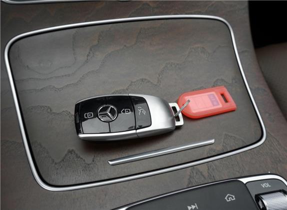 奔驰E级 2019款 E 300 L 豪华型 其他细节类   钥匙
