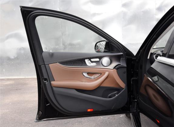 奔驰E级 2019款 E 300 L 运动豪华型 车厢座椅   前门板