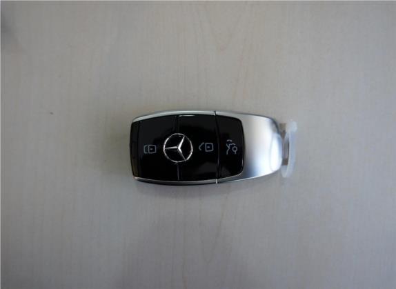 奔驰E级 2019款 E 320 L 4MATIC 其他细节类   钥匙