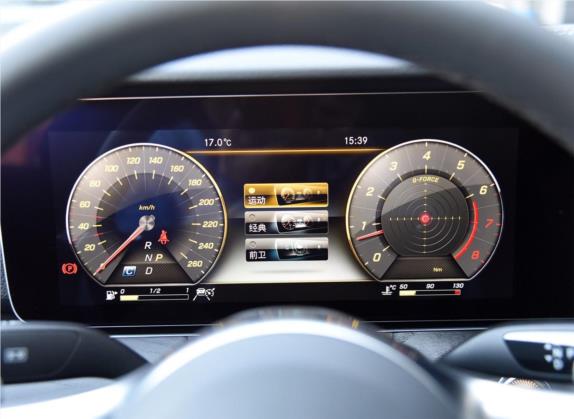奔驰E级 2019款 E 320 L 运动型 4MATIC 中控类   仪表盘