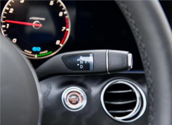 奔驰E级 2019款 E 260 L 运动型 4MATIC 中控类   挡把