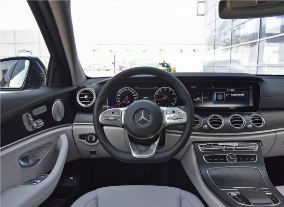 奔驰E级 2019款 改款 E 300 L 运动豪华型 中控类   驾驶位