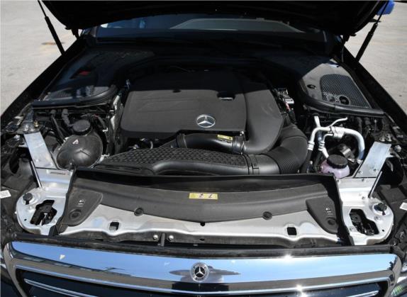 奔驰E级 2019款 E 350 L 4MATIC 其他细节类   发动机舱