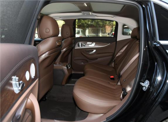 奔驰E级 2019款 E 350 L 4MATIC 车厢座椅   后排空间