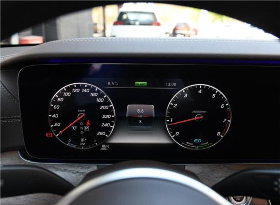 奔驰E级 2019款 E 350 L 4MATIC 中控类   仪表盘