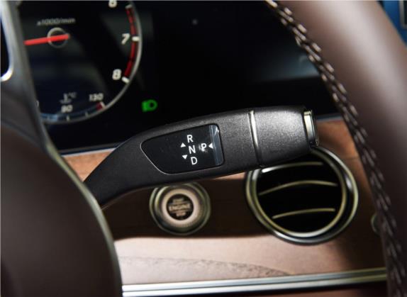 奔驰E级 2020款 E 300 L 时尚型 中控类   挡把