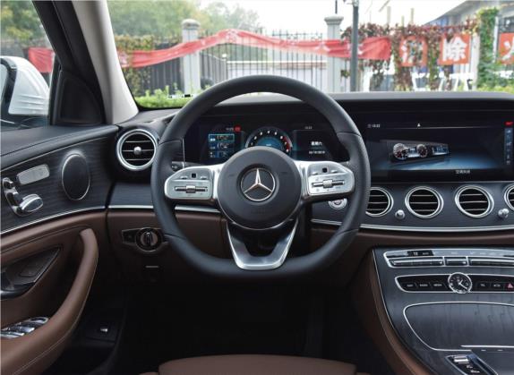 奔驰E级 2020款 E 260 L 运动型 中控类   驾驶位