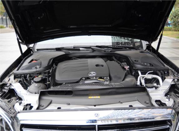 奔驰E级 2020款 E 260 L 其他细节类   发动机舱