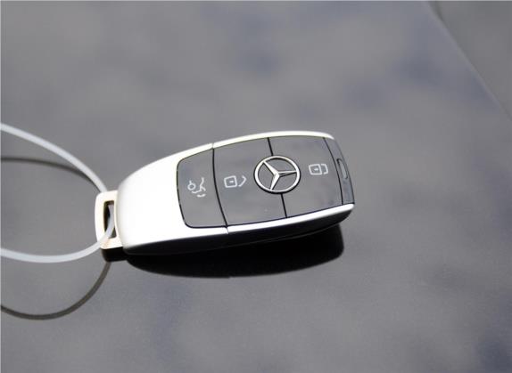 奔驰E级 2020款 E 260 L 其他细节类   钥匙