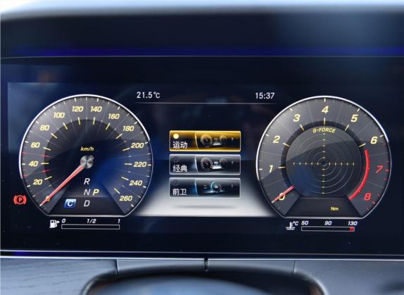 奔驰E级 2020款 E 260 L 运动型 4MATIC 中控类   仪表盘