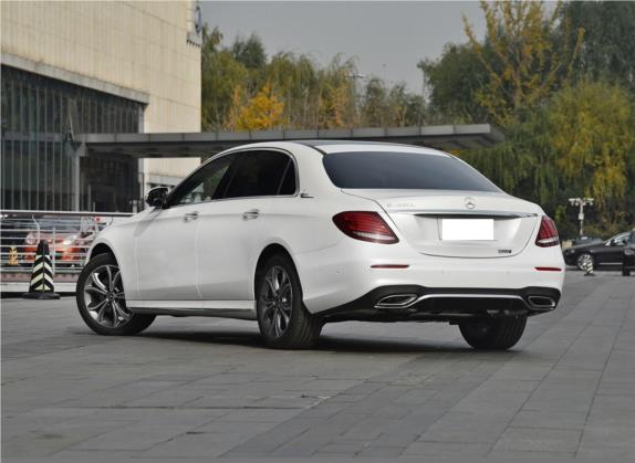 奔驰E级 2020款 E 300 L 运动时尚型 外观   斜后