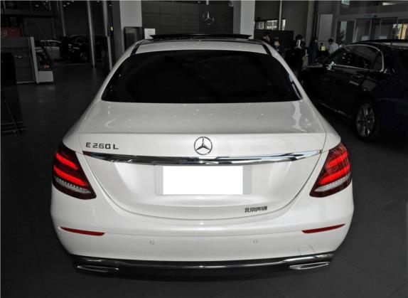 奔驰E级 2020款 改款 E 260 L 外观   正后