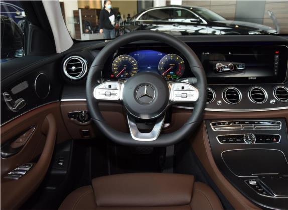 奔驰E级 2020款 改款 E 260 L 运动型 中控类   驾驶位