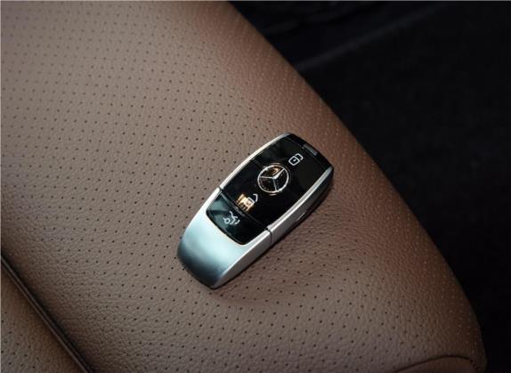 奔驰E级 2020款 改款 E 260 L 运动型 其他细节类   钥匙