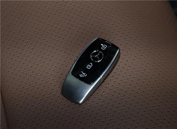 奔驰E级 2020款 改款 E 300 L 运动时尚型 其他细节类   钥匙