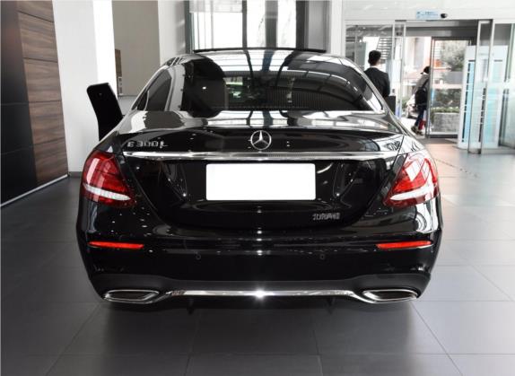 奔驰E级 2020款 改款 E 300 L 运动时尚型 外观   正后