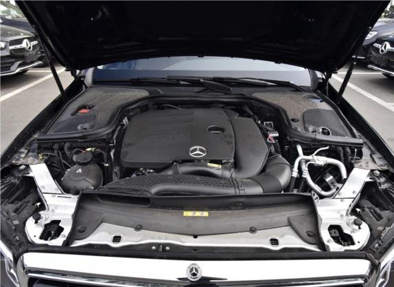 奔驰E级 2020款 改款 E 300 L 殊享版 其他细节类   发动机舱