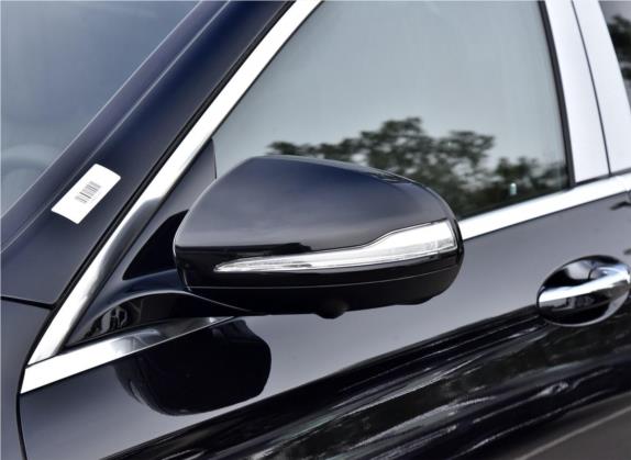 奔驰E级 2020款 改款 E 300 L 殊享版 外观细节类   外后视镜