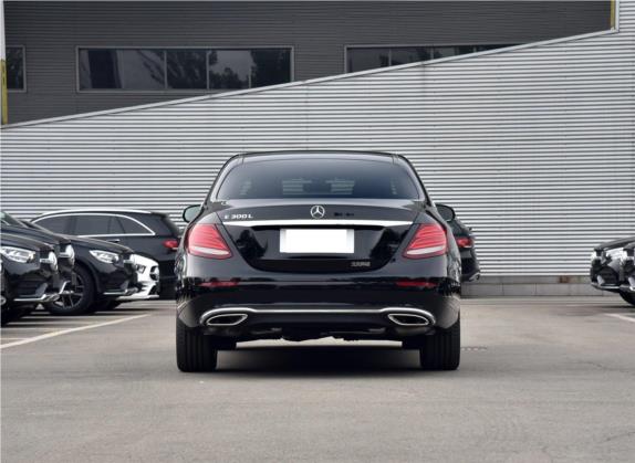 奔驰E级 2020款 改款 E 300 L 殊享版 外观   正后